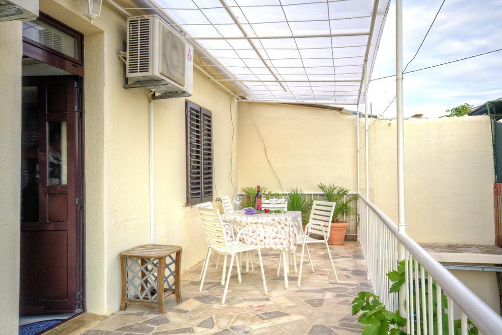 Guesthouse Wish Stari Grad Kültér fotó