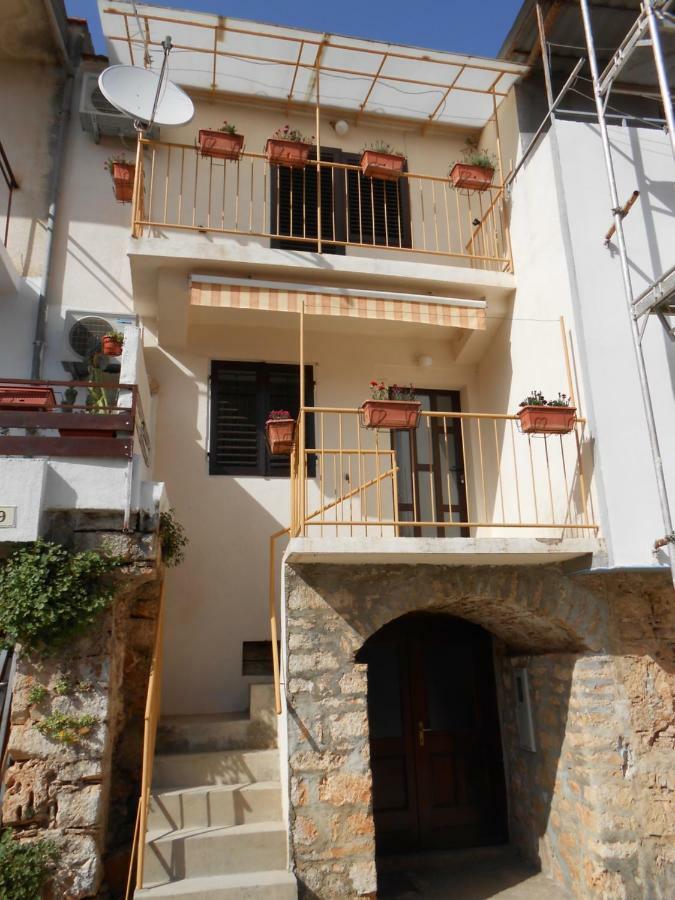 Guesthouse Wish Stari Grad Kültér fotó
