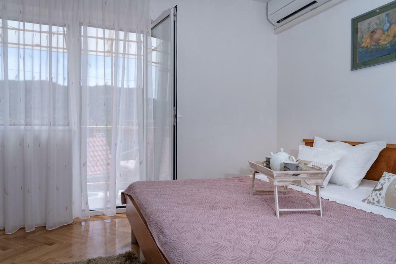 Guesthouse Wish Stari Grad Kültér fotó